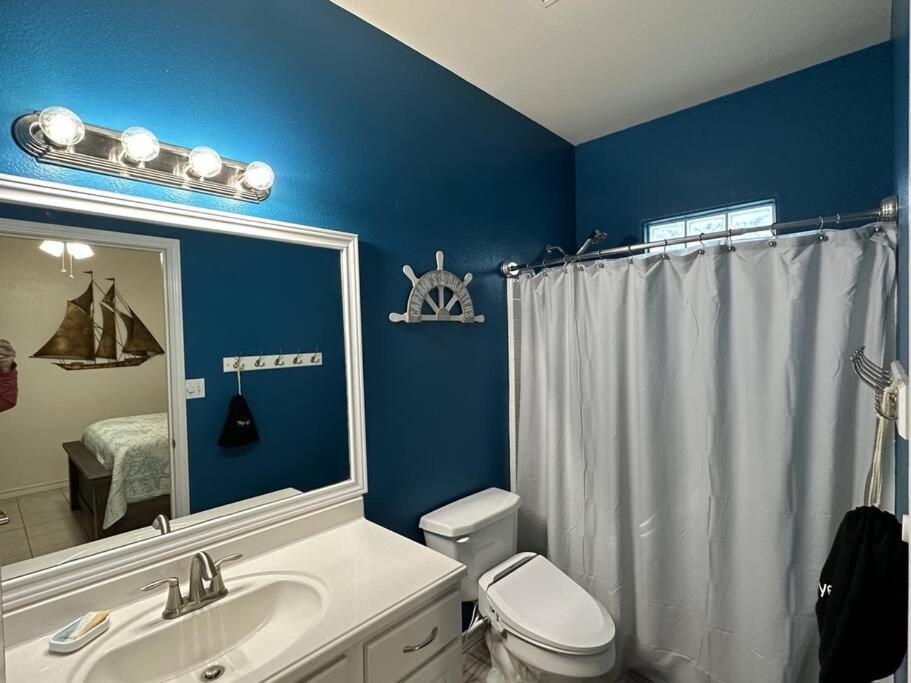 Barefoot Bungalow - Pet Friendly- 2 Bdrm Townhome Corpus Christi Exterior photo